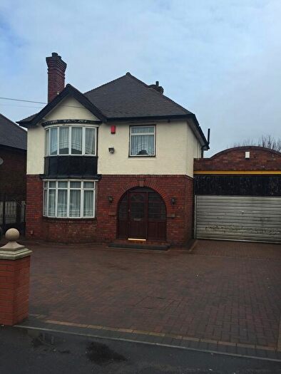 3 Bedroom Detached House To Rent In New Birmingham Road, Oldbury, B69