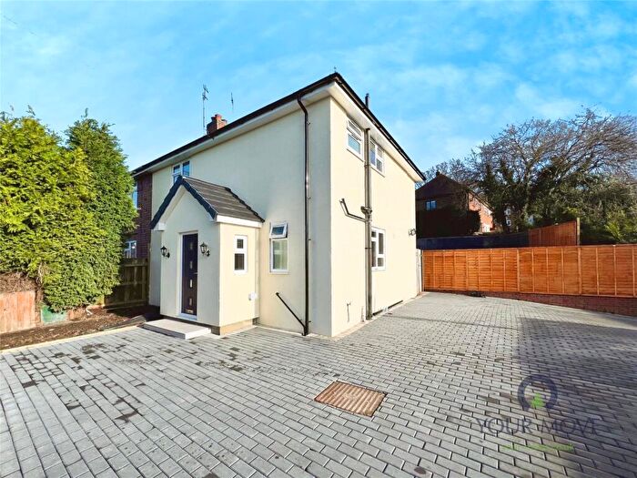 3 Bedroom Semi-Detached House For Sale In Summergate, Lower Gornal, West Midlands, DY3
