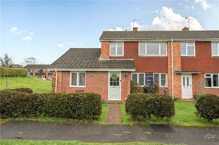 4 Bedroom End Of Terrace House For Sale In Kinver Close, Romsey, Hampshire, SO51