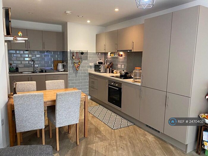 2 Bedroom Flat To Rent In West Green, Crawley, RH11