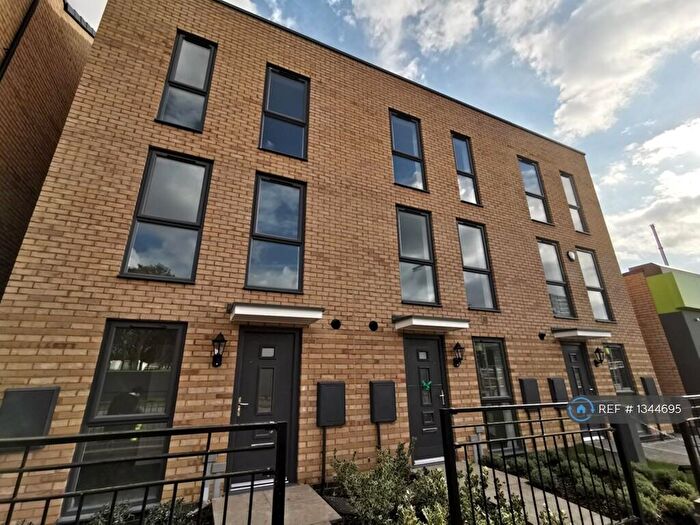 4 Bedroom End Of Terrace House To Rent In Sherlock Street, Birmingham, B5