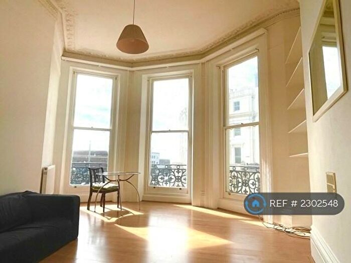 1 Bedroom Flat To Rent In St. Aubyns, Hove, BN3