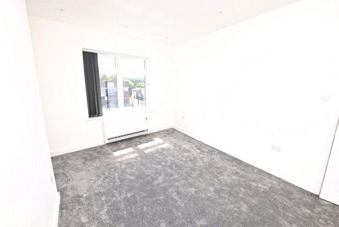 2 Bedroom Flat To Rent In London Road, Romford, RM7