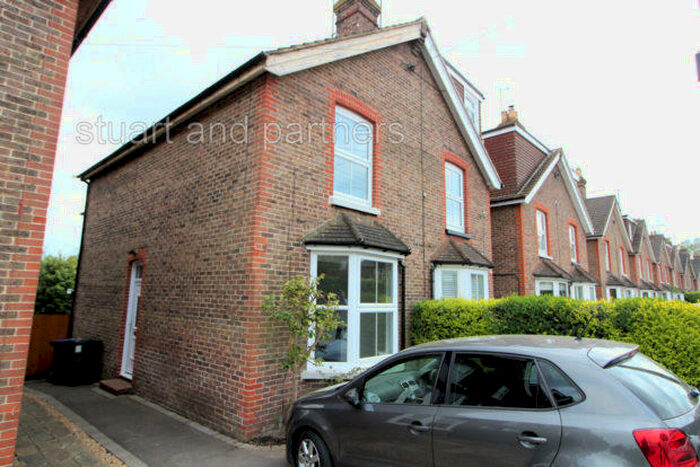 3 Bedroom Semi-Detached House To Rent In College Road, Haywards Heath, RH16