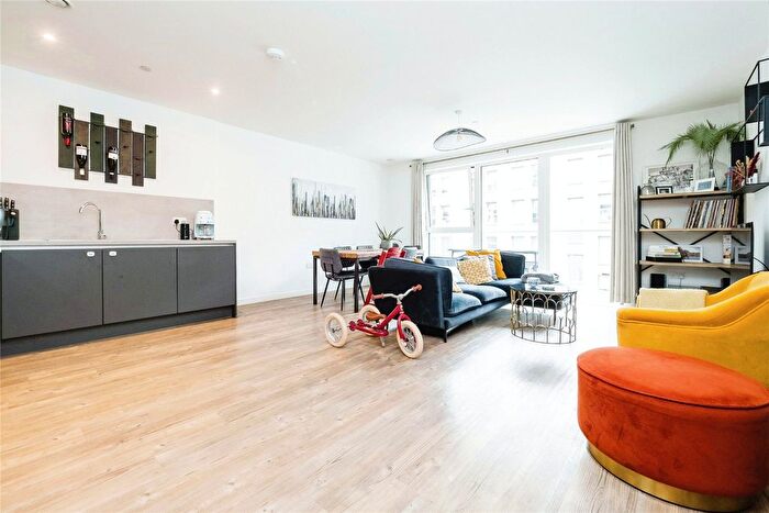3 Bedroom Flat For Sale In Ironworks Way, London, London, E13