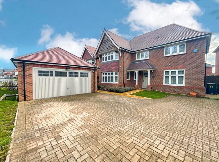 4 Bedroom Detached House For Sale In Broomyshaw Close, Tamworth, B77