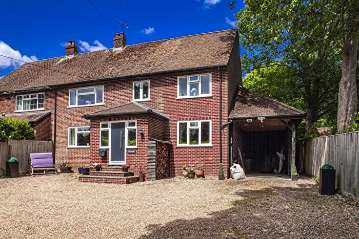 4 Bedroom House For Sale In Shenstone Villas, Compton, RG20