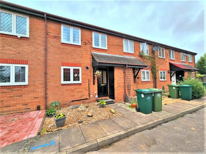 3 Bedroom Terraced House To Rent In Maple Gardens, Stanwell, TW19