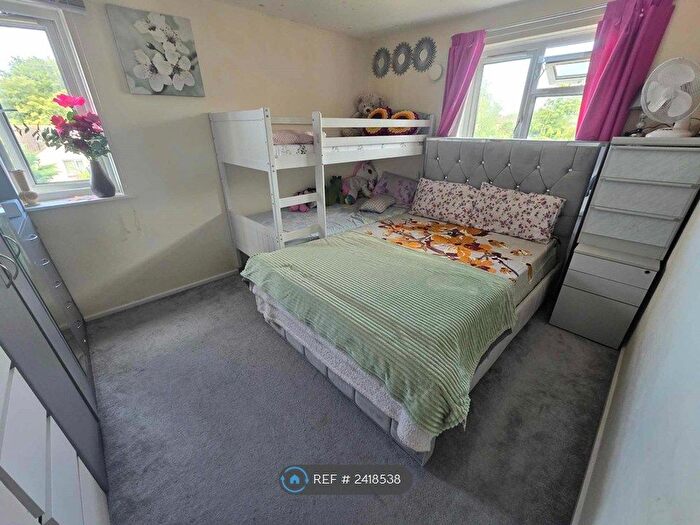 2 Bedroom Flat To Rent In Bevan Court, Filton, Bristol, BS34