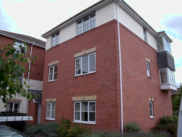 2 Bedroom Flat To Rent In Cygnet Drive, Tamworth, Staffordshire, B79