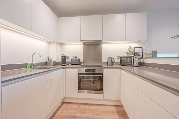 1 Bedroom Flat For Sale In Copeland Court, Royal Docks, London, E16