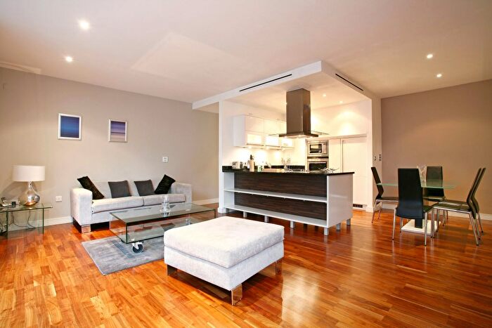 2 Bedroom Flat To Rent In Bermondsey Wall West, London, SE16