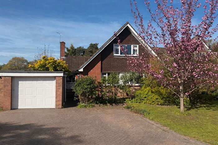 4 Bedroom Detached House For Sale In Red House Drive, Sonning Common, Reading, RG4