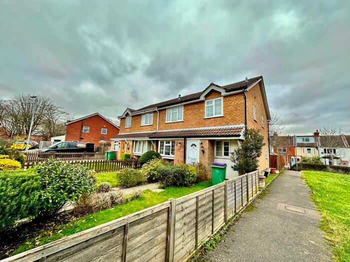 2 Bedroom Semi-Detached House To Rent In Newbury Close, Folkestone, CT20
