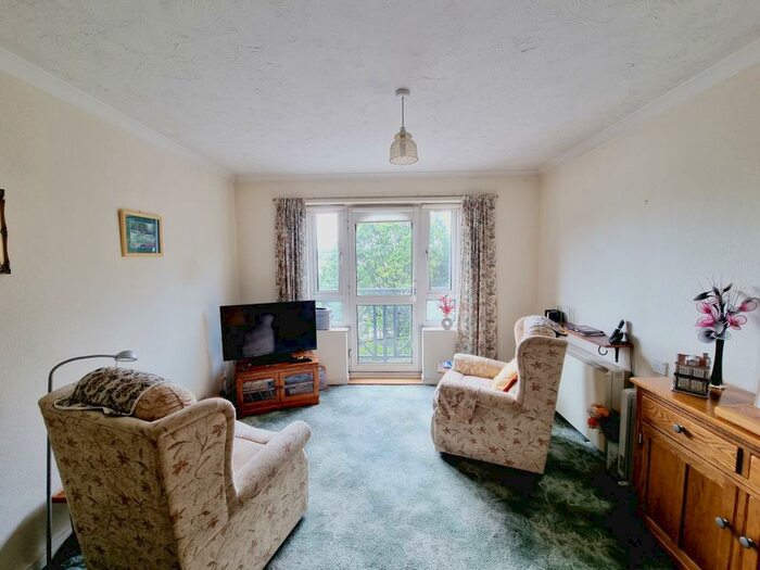 1 Bedroom Apartment For Sale In George Law Court, Anchorfields, Kdderminster, Worcestershire, DY10