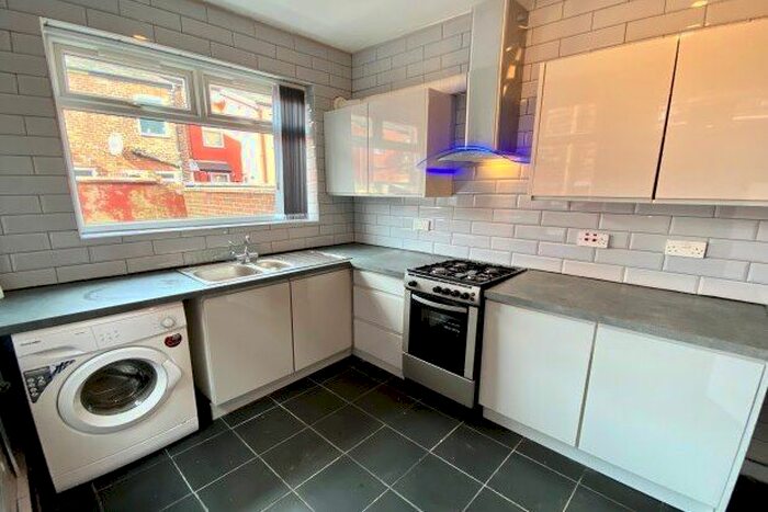 2 Bedroom Property To Rent In Crondall Street, Manchester, M14