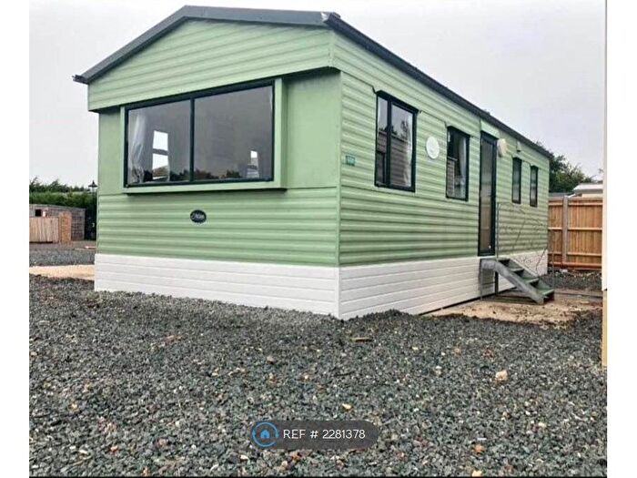 2 Bedroom Mobile/park Home To Rent In Melita Nursery, Sidlesham, Chichester, PO20