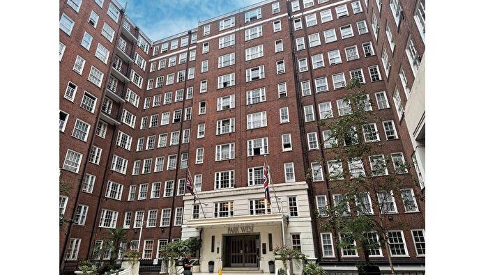 1 Bedroom Flat For Sale In Park West, Marble Arch, London, W2