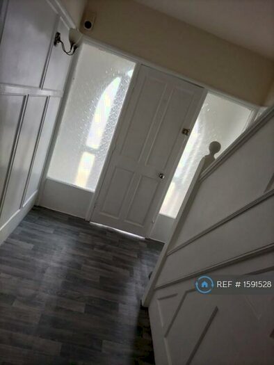 3 Bedroom Semi-Detached House To Rent In Hilton Road, Stoke-On-Trent, ST4