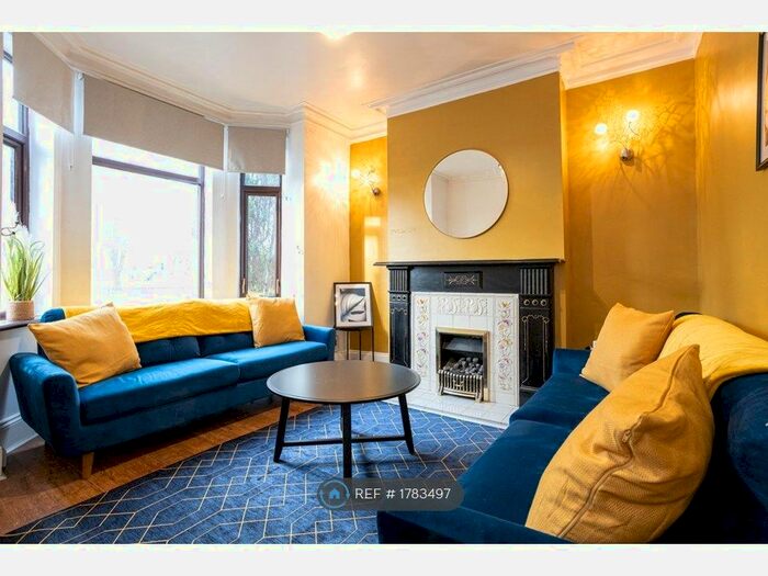 2 Bedroom Terraced House To Rent In Albert Park Road, Salford, M7