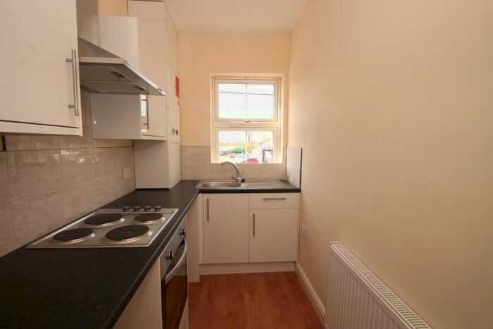 1 Bedroom Flat To Rent In Cinder Bank, Netherton, Dudley DY2