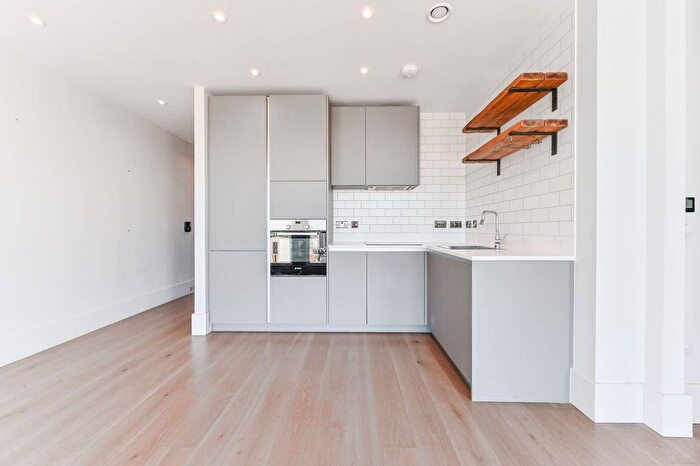 1 Bedroom Flat For Sale In High Street, Central Croydon, Croydon, CR0