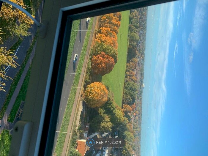 2 Bedroom Flat To Rent In Harrow Court, Stevenage, SG1