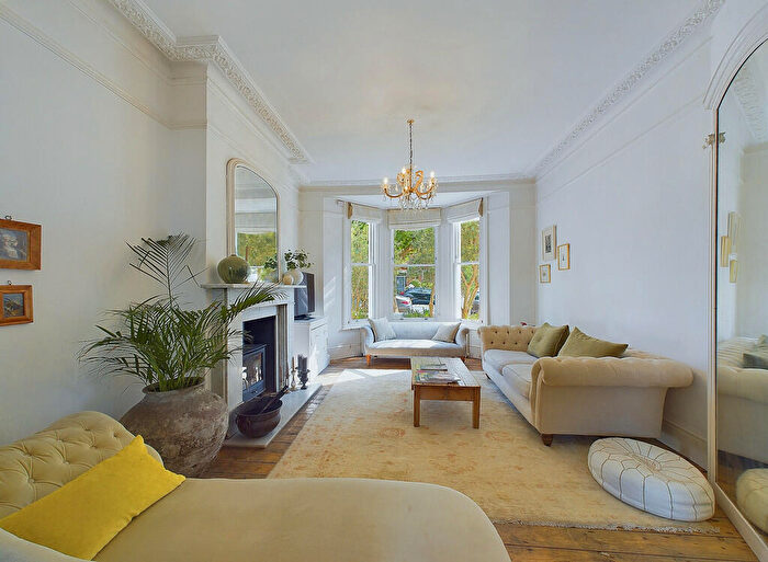 4 Bedroom Terraced House To Rent In Walsingham Road, Hove, BN3