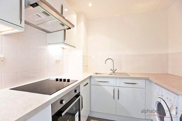 1 Bedroom Flat To Rent In Bogart Court, Premiere Place, London, E14