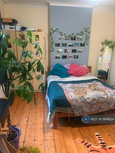 5 Bedroom Terraced House To Rent In Straithnairn Street, Cardiff, CF24