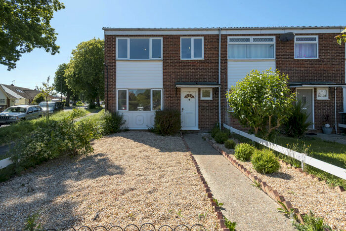 3 Bedroom Semi-Detached House To Rent In Eastwood Close, Hayling Island, PO11