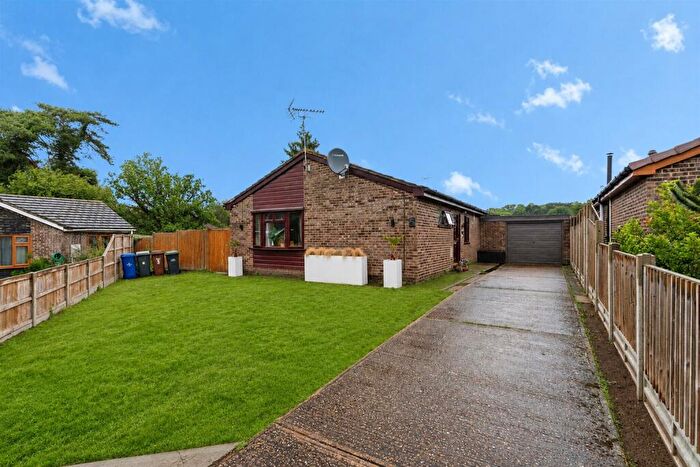 3 Bedroom Detached Bungalow For Sale In Stuart Close, Brandon, IP27
