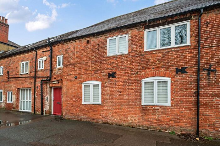 1 Bedroom Flat For Sale In West Street, Farnham, Surrey, GU9