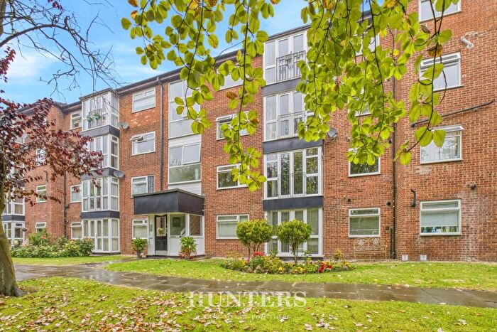 1 Bedroom Apartment For Sale In Exeter Court, Market Street, Middleton, M24