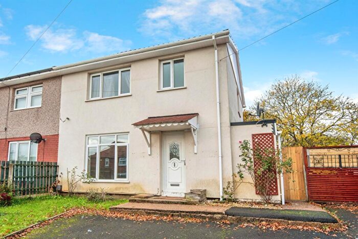 3 Bedroom House To Rent In West Pinfold, Royston, Barnsley, S71