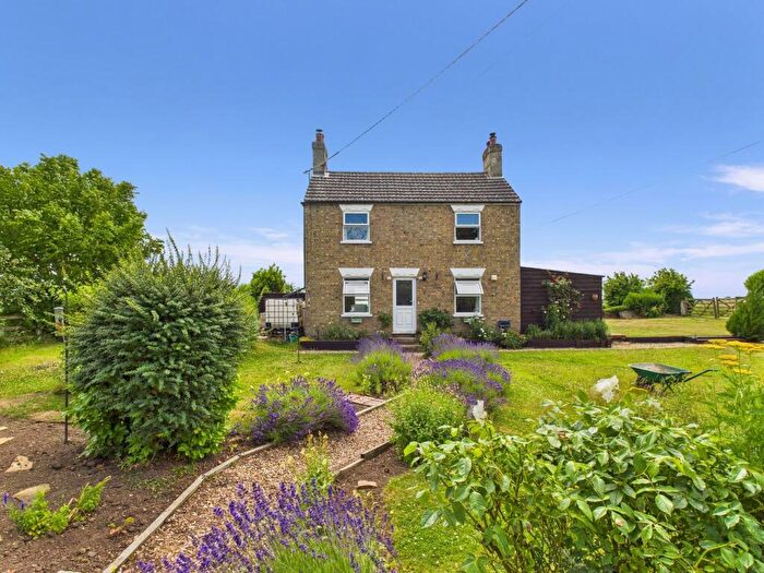 3 Bedroom Cottage For Sale In Mumbys Drove, Three Holes, Wisbech, PE14