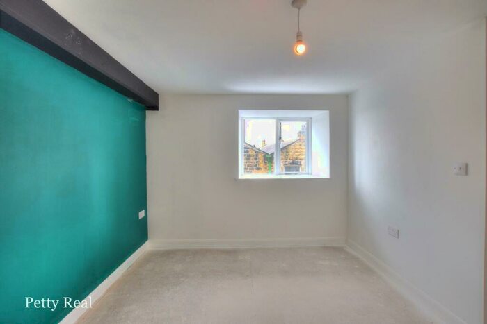 2 Bedroom Apartment To Rent In Apartment Heritage Quarter House, BB8