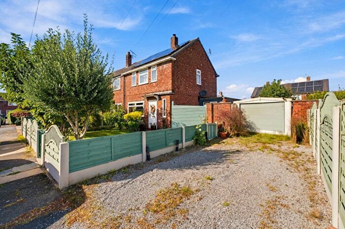 2 Bedroom End Of Terrace House For Sale In Mere Close, Sale, Greater Manchester, M33
