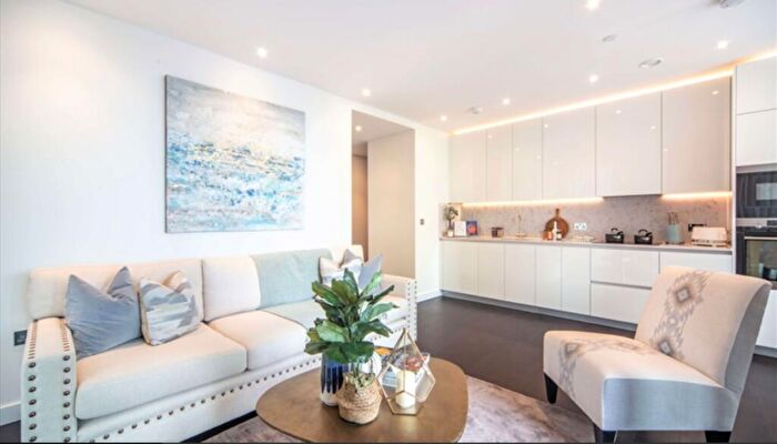 2 Bedroom Apartment To Rent In , Thornes House, Charles Clowes Walk, London, SW11