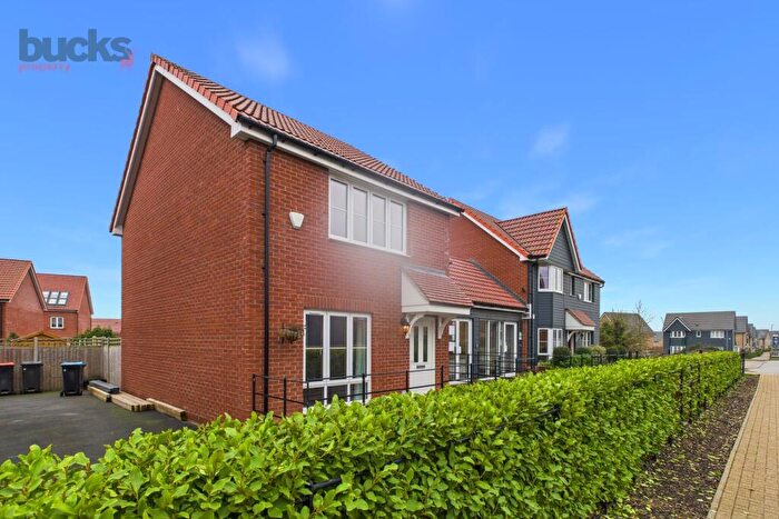 3 Bedroom Link Detached House For Sale In Priestley Drive, Tattenhoe Park, MK4