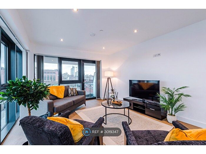2 Bedroom Flat To Rent In Axis, Leeds, LS9