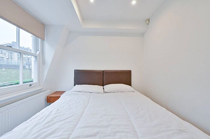 2 Bedroom Flat To Rent In Cleveland Street, Fitzrovia, London, W1T