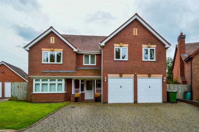 5 Bedroom Detached House To Rent In Windmill Gardens, Callow Hill, Redditch, Worcestershire, B97