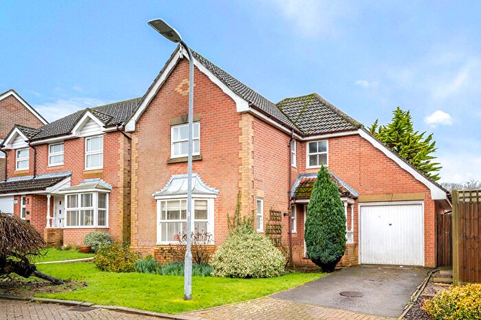 4 Bedroom Detached House For Sale In New Barn Lane, Ridgewood, Uckfield, TN22