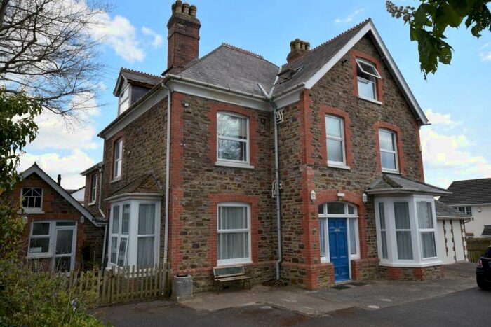 2 Bedroom Flat To Rent In Witten Lodge, Northam, Devon, EX39