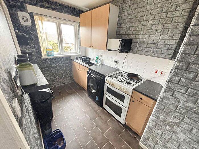 2 Bedroom Apartment For Sale In Wycliffe Avenue, Kenton, Newcastle Upon Tyne, Tyne And Wear, NE3