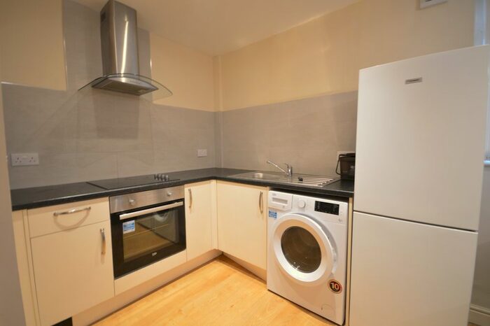 1 Bedroom Flat To Rent In Mackintosh Place, Roath, Cardiff, CF24