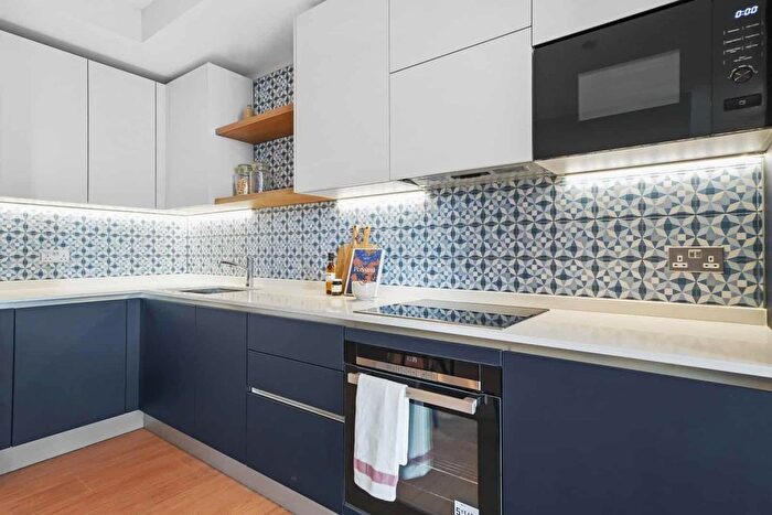 Studio To Rent In Skylark Point, Anthems Way, E20