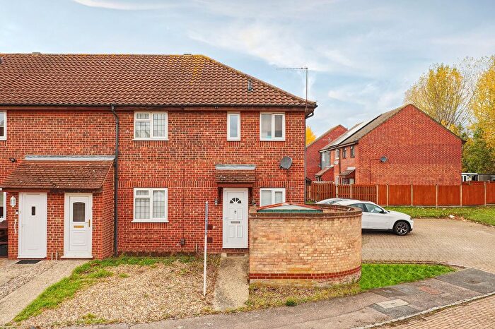 1 Bedroom End Of Terrace House For Sale In Leaforis Road, Cheshunt, EN7