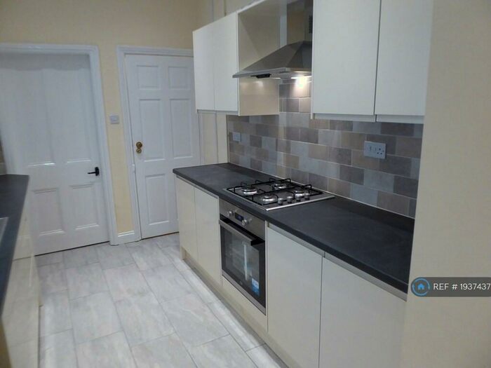 3 Bedroom End Of Terrace House To Rent In Liddle Street, Stoke, ST4